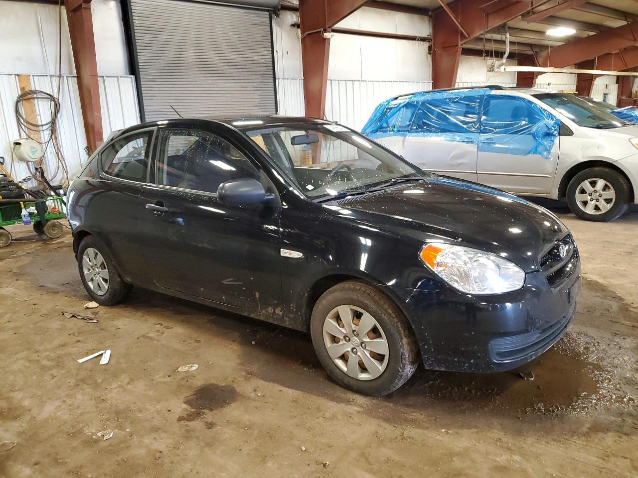 2011 Hyundai Accent Gl - Image 4