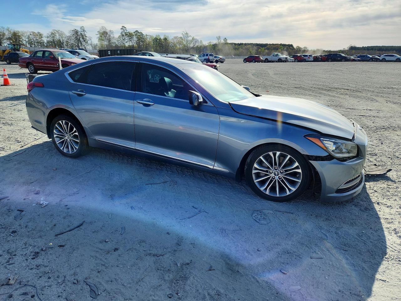 2015 Hyundai Genesis 3.8L - Фото 4