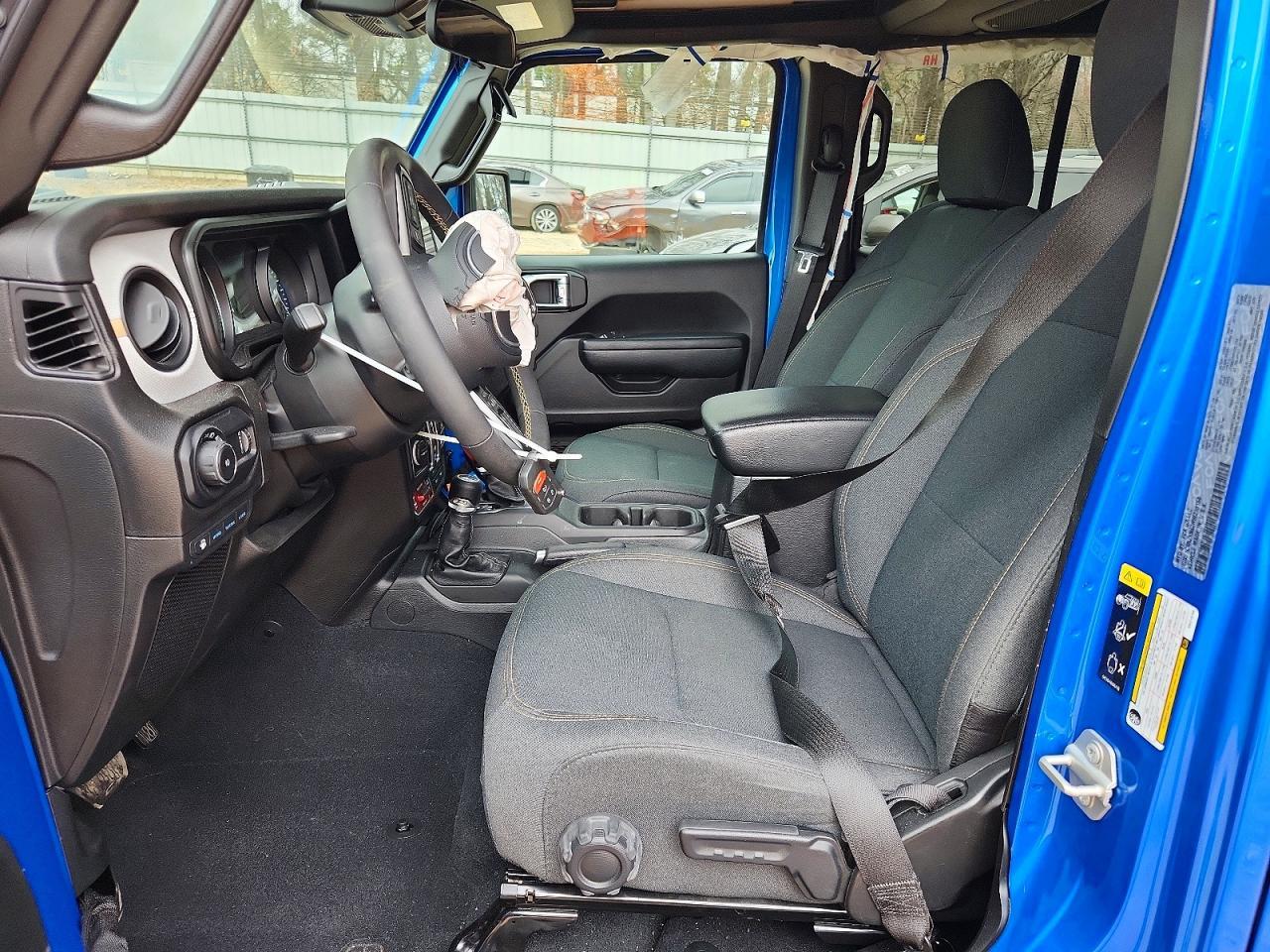 2024 Jeep Wrangler 4Xe - Фото 7
