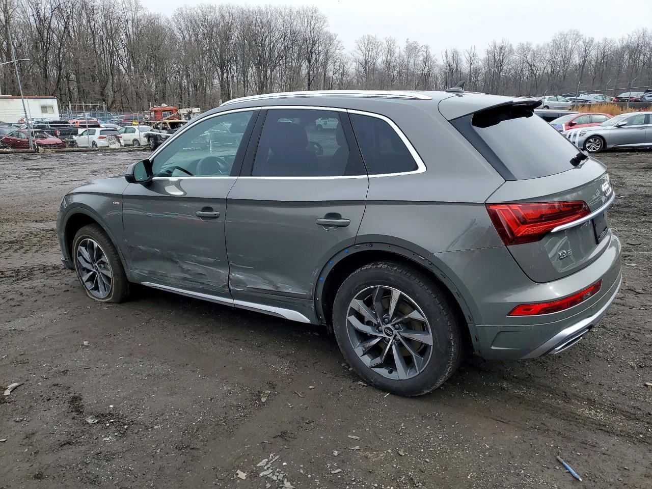 2025 Audi Q5 Premium Plus 45 - Image 2