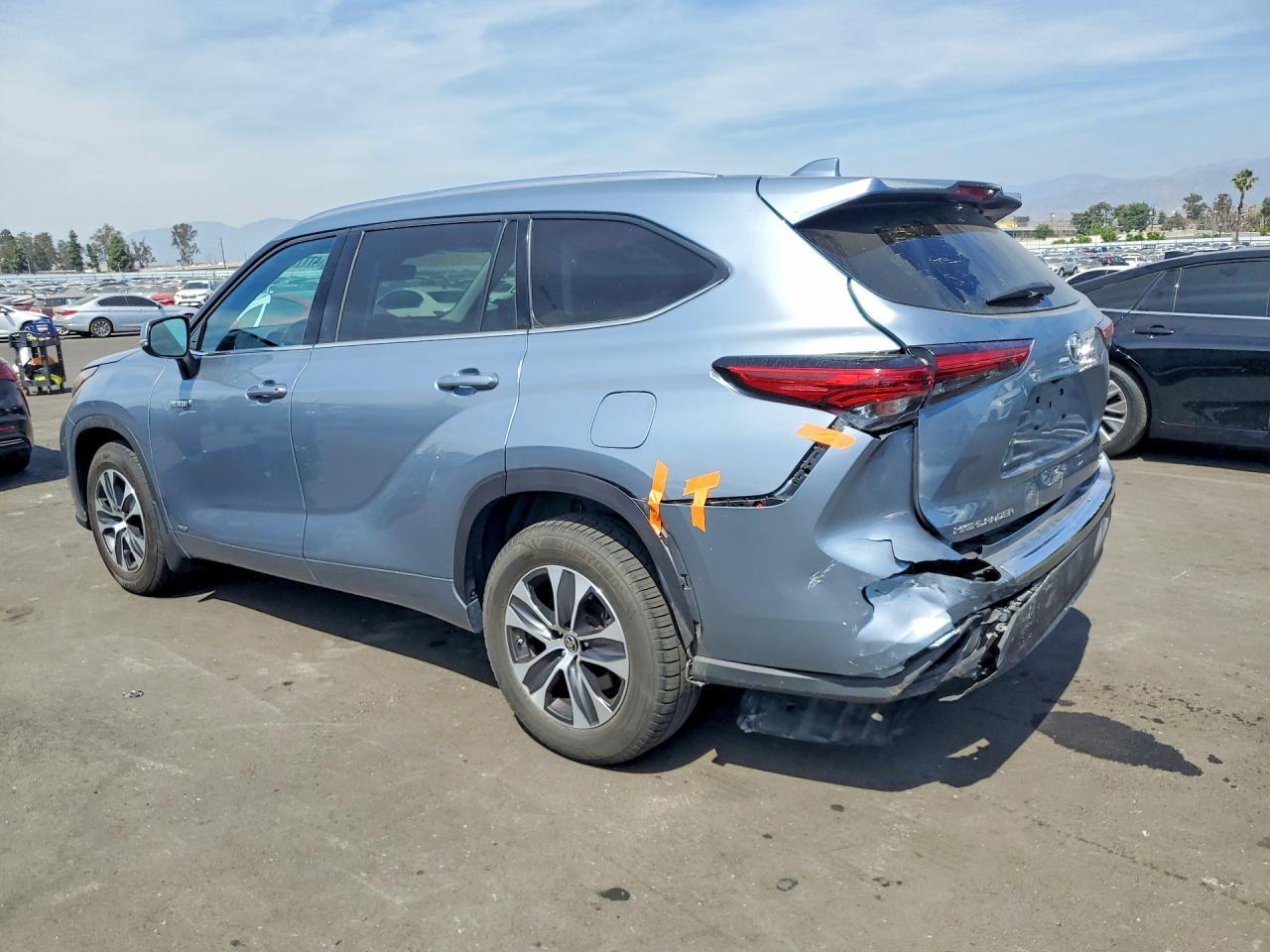 2020 Toyota Highlander Hybrid Xle - Фото 2
