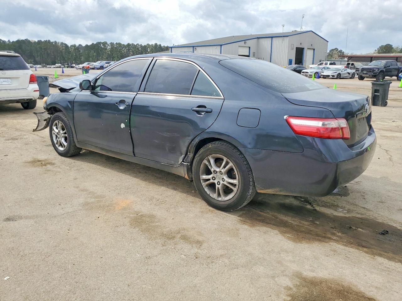 2007 Toyota Camry Ce - Фото 2