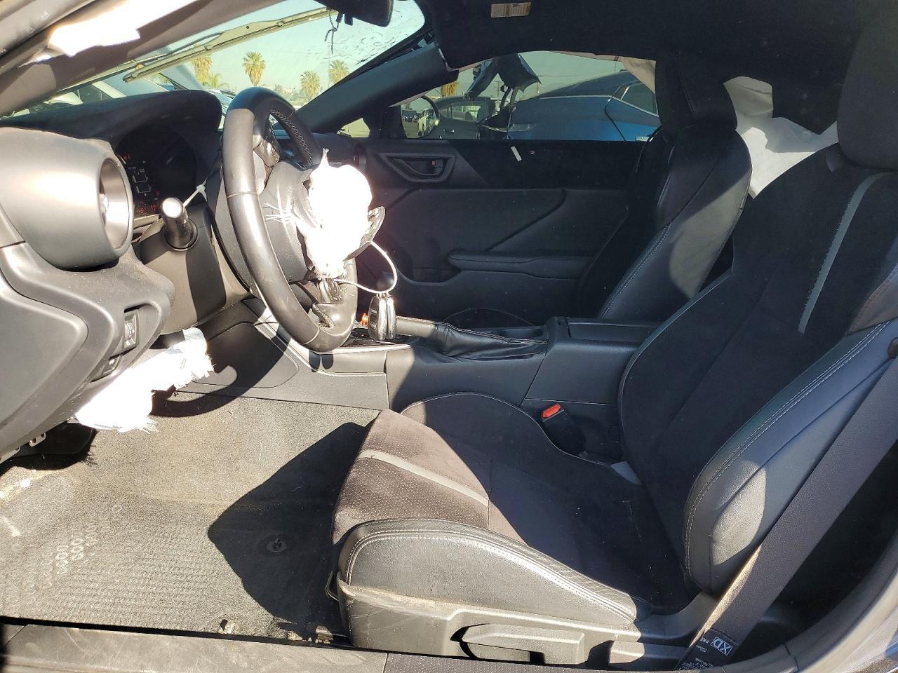 2022 Toyota Gr86 Premium - Image 7