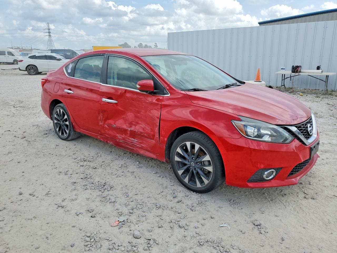 2019 Nissan Sentra Sr - Image 4