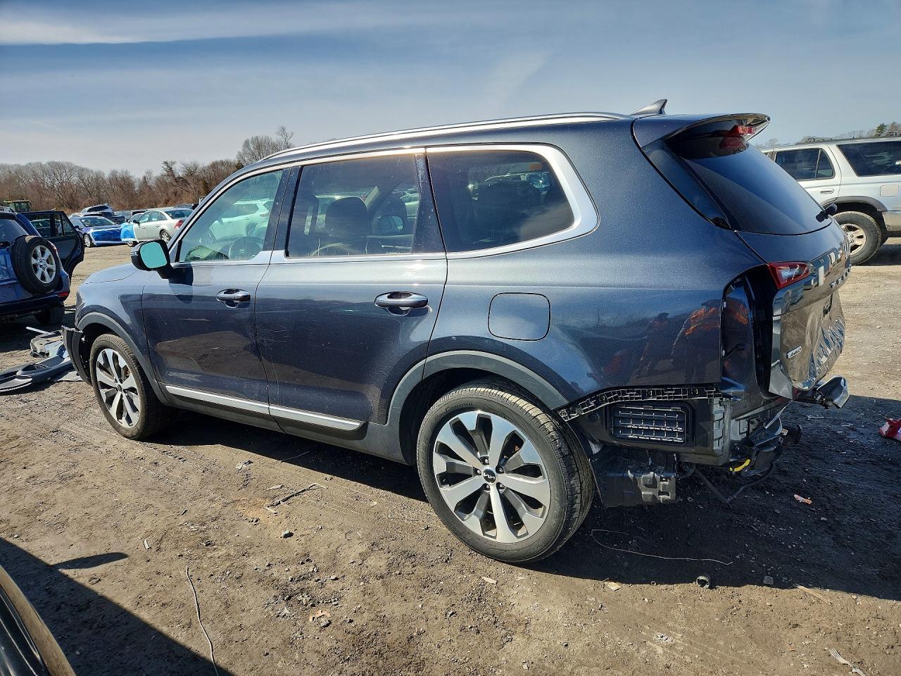 2022 Kia Telluride S - Фото 2