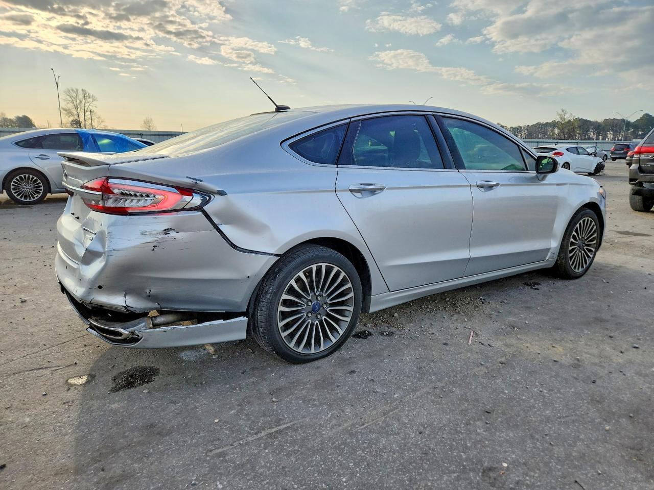 2018 Ford Fusion Titanium - Фото 3