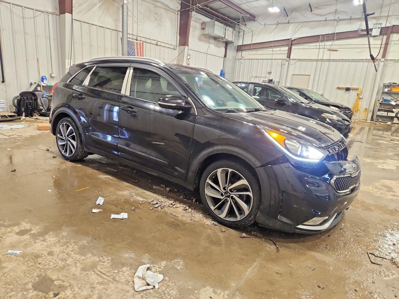 2017 Kia Niro Touring - Фото 4