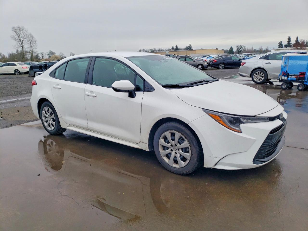 2023 Toyota Corolla Le - Image 4