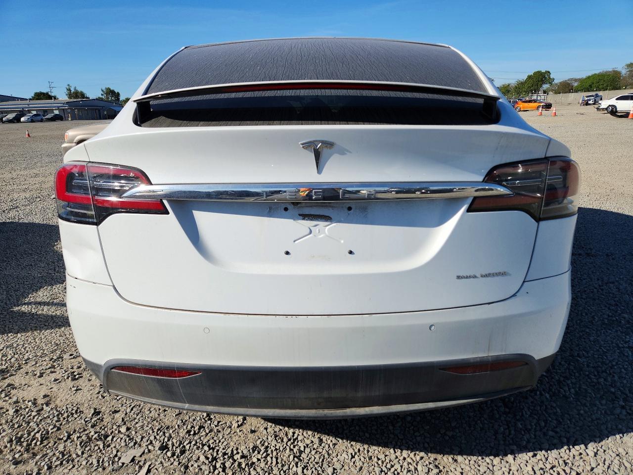 2020 Tesla Model X - Image 6