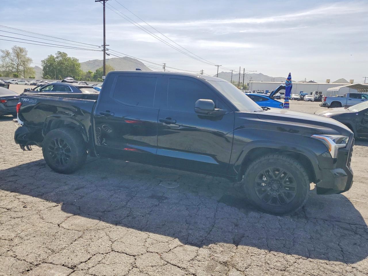 2023 Toyota Tundra Sr5 - Image 4