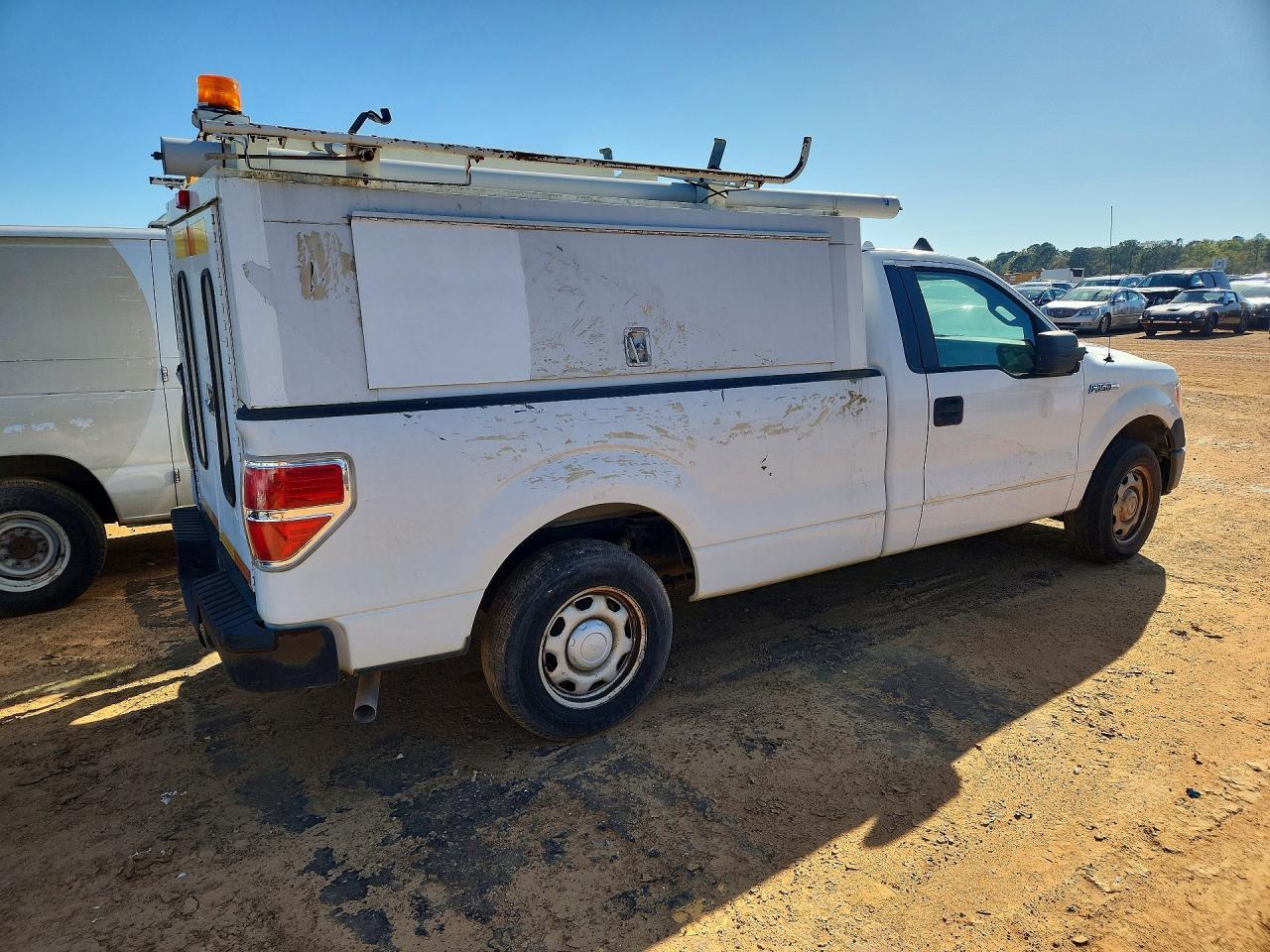 2010 Ford F150 - Фото 3