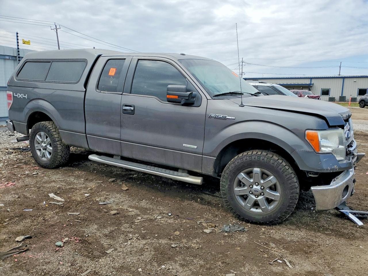 2013 Ford F150 Super Cab - Фото 4