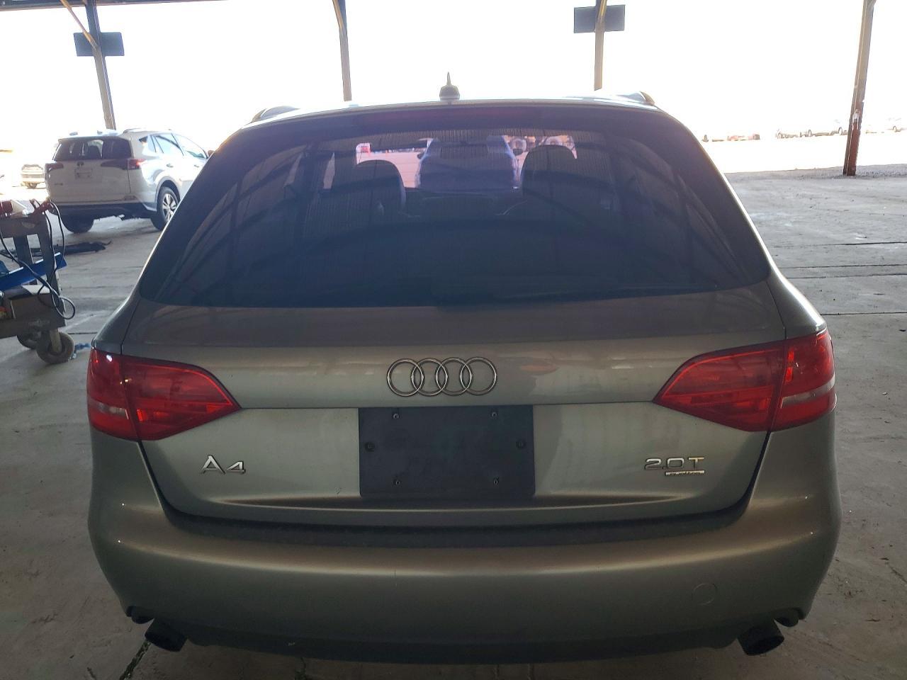 2010 Audi A4 Premium - Фото 6
