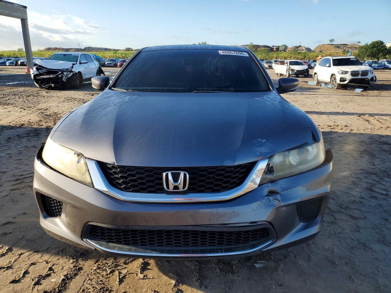 2015 Honda Accord Lx-S - Фото 5