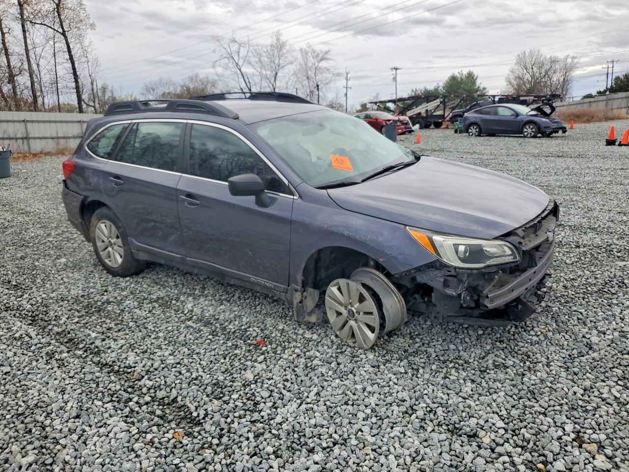 2015 Subaru Outback 2.5I - Image 4