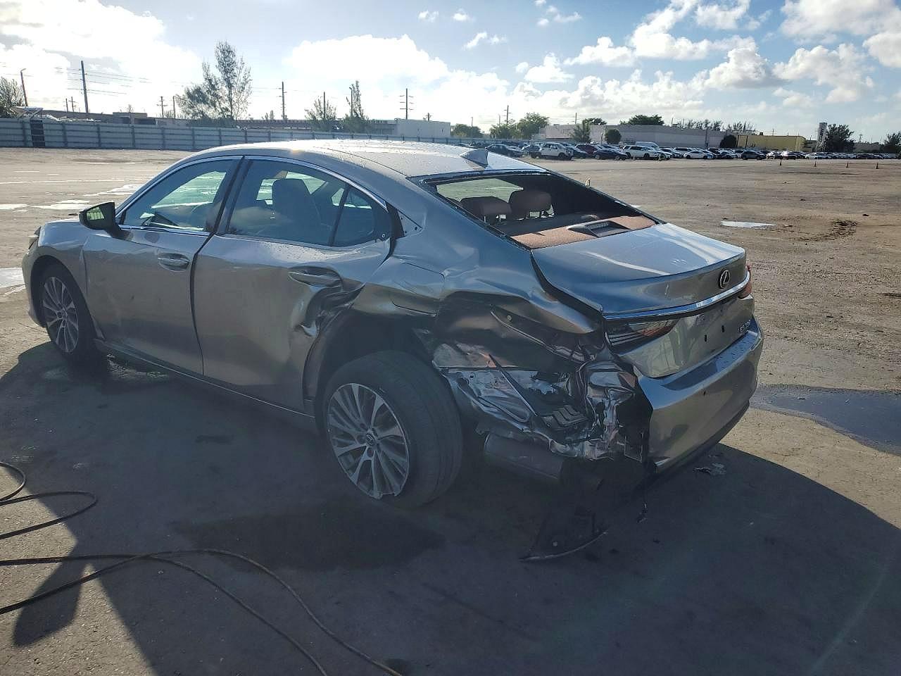 2019 Lexus Es 350 Base - Фото 2