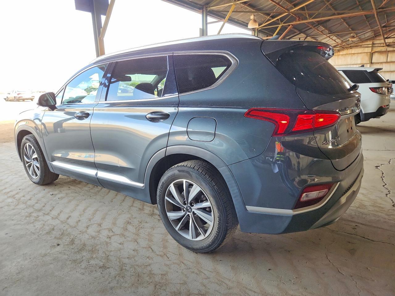 2020 Hyundai Santa Fe Sel - Image 2