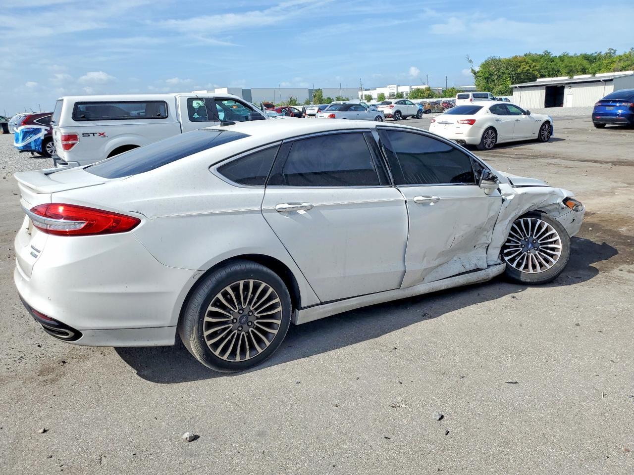 2018 Ford Fusion Titanium - Image 3
