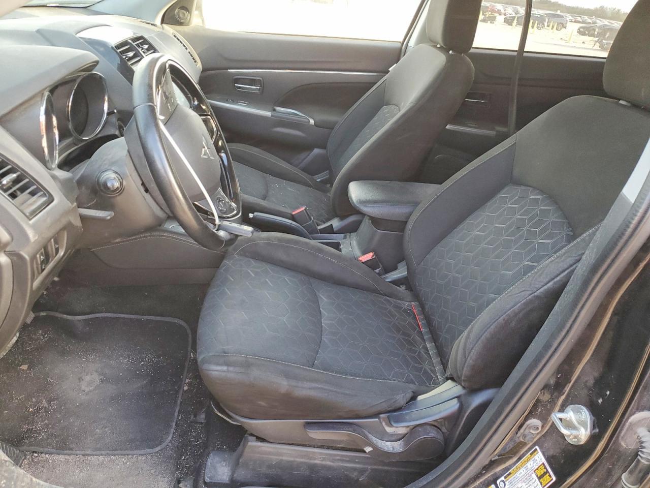 2020 Mitsubishi Outlander Sport Se - Фото 7