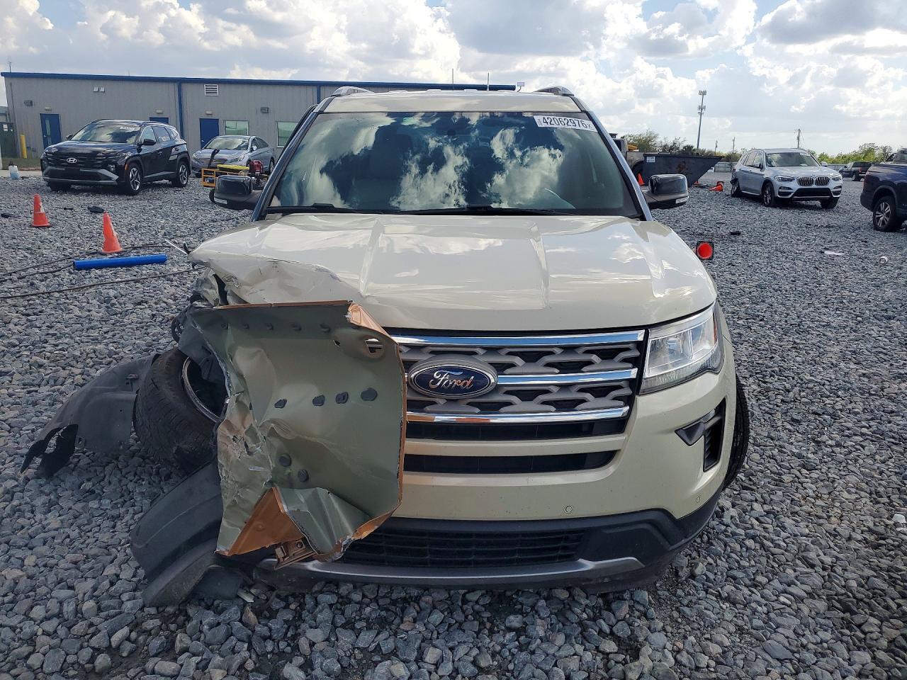 2018 Ford Explorer Xlt - Фото 5