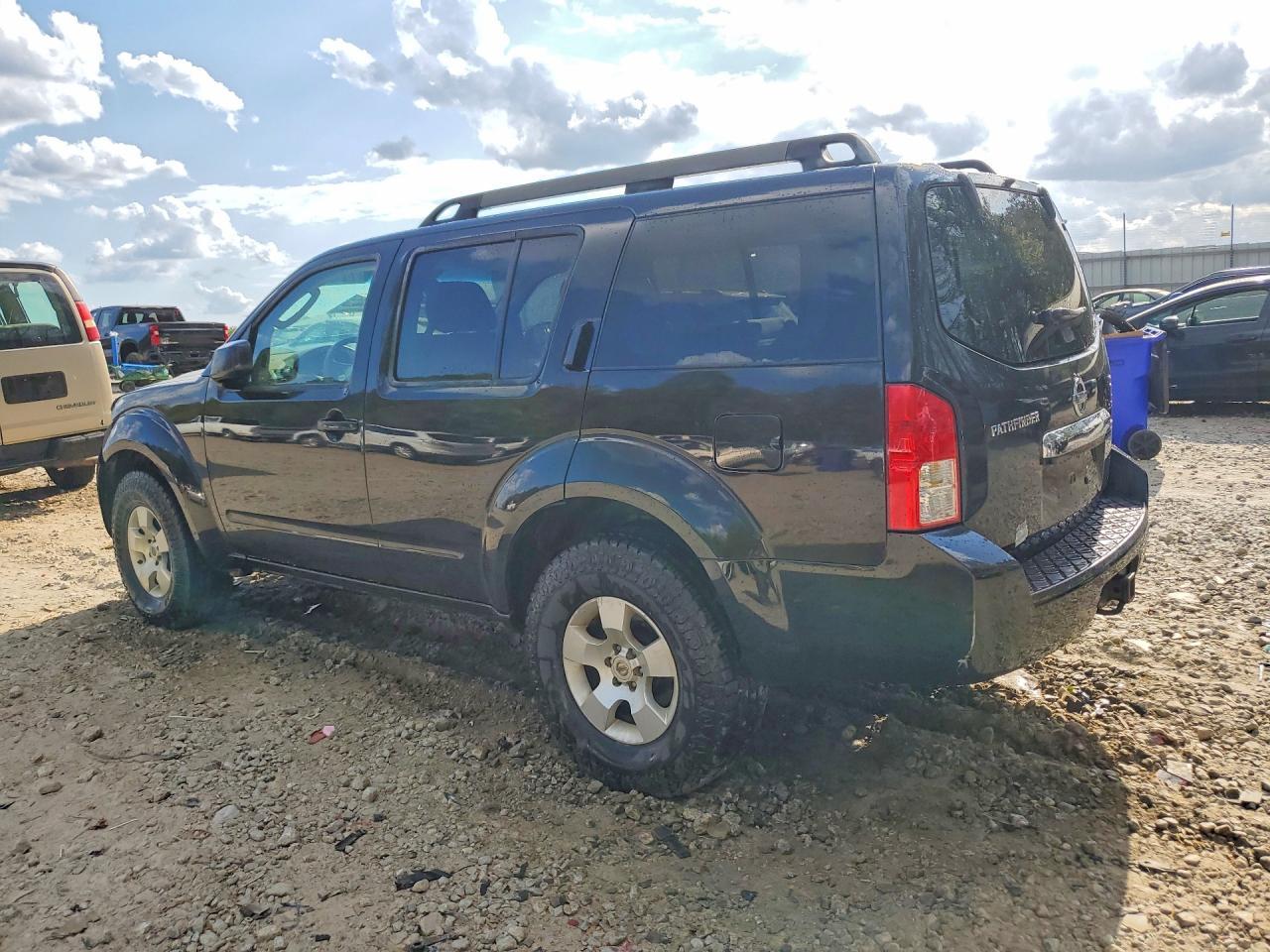 2008 Nissan Pathfinder S/Le/Se - Фото 2