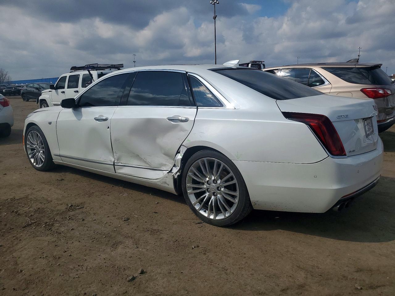 2018 Cadillac Ct6 Premium Luxury Csav - Фото 2