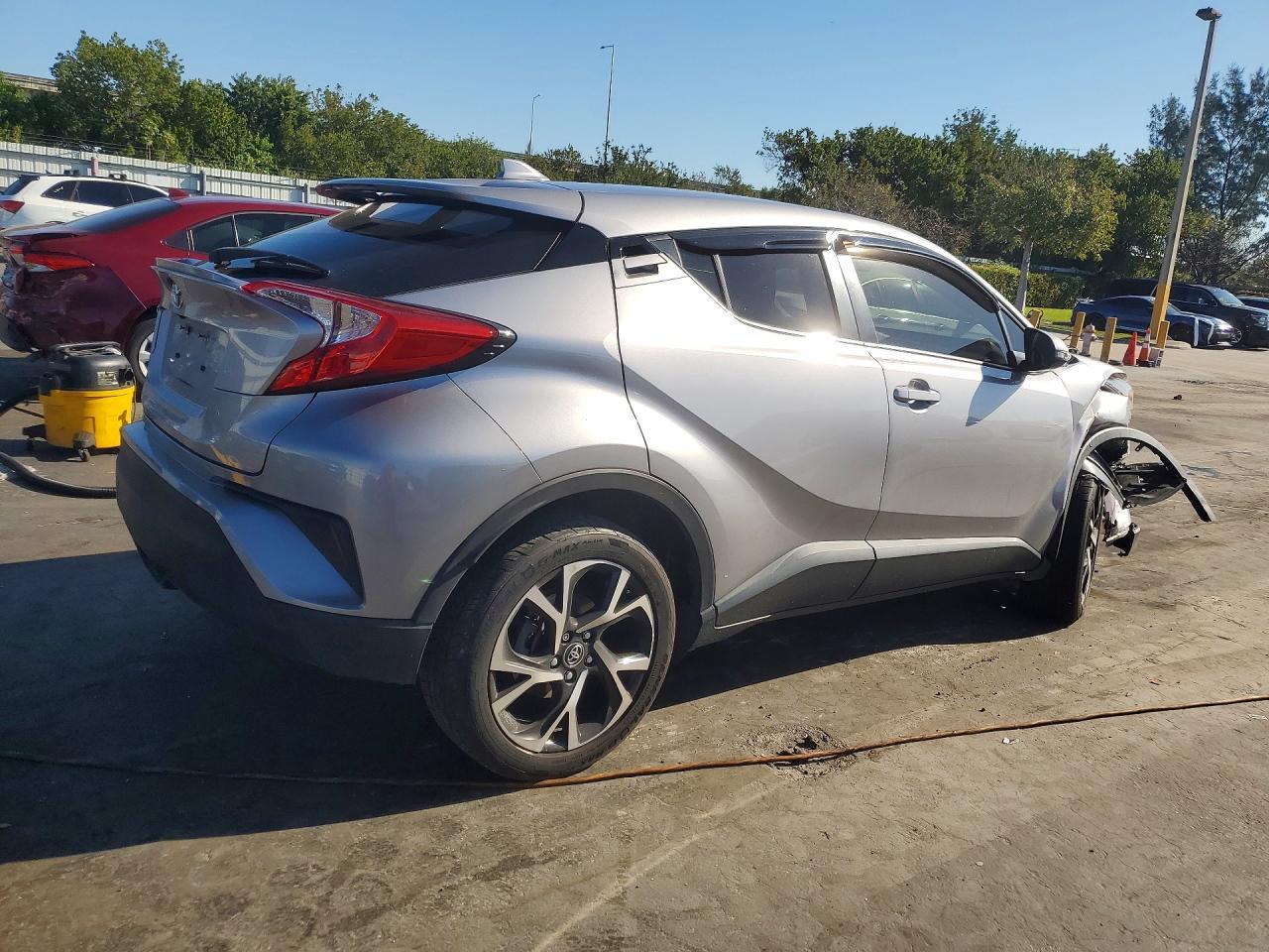 2018 Toyota C-Hr Xle - Фото 3