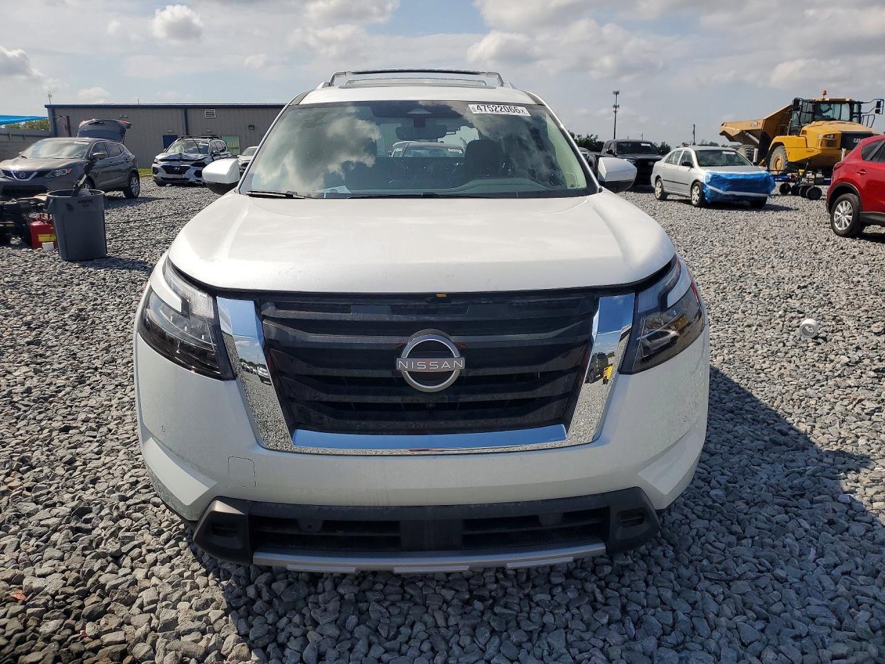 2025 Nissan Pathfinder Sl - Фото 5