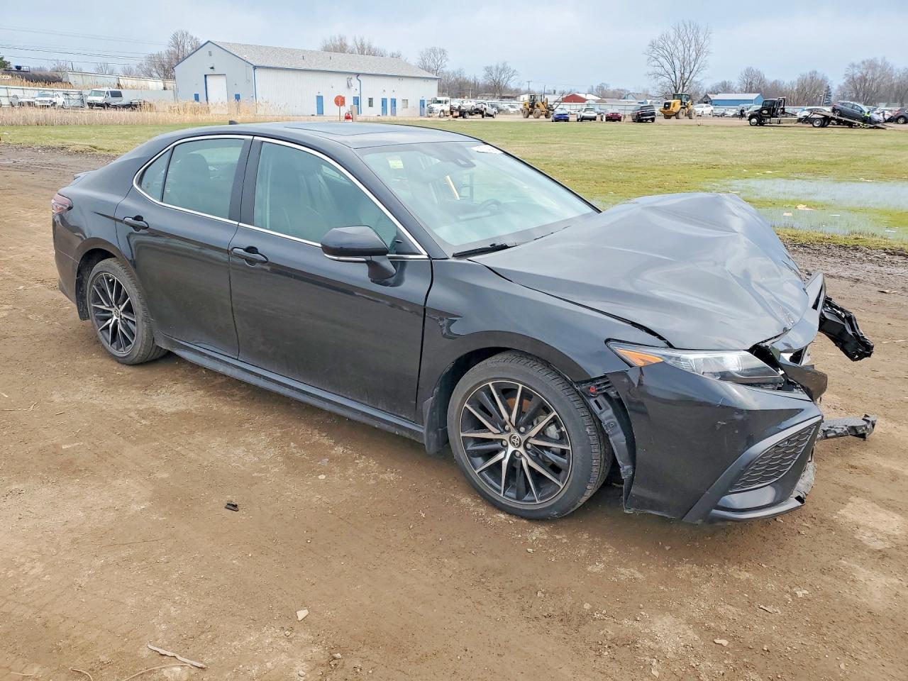 2023 Toyota Camry Se - Image 4