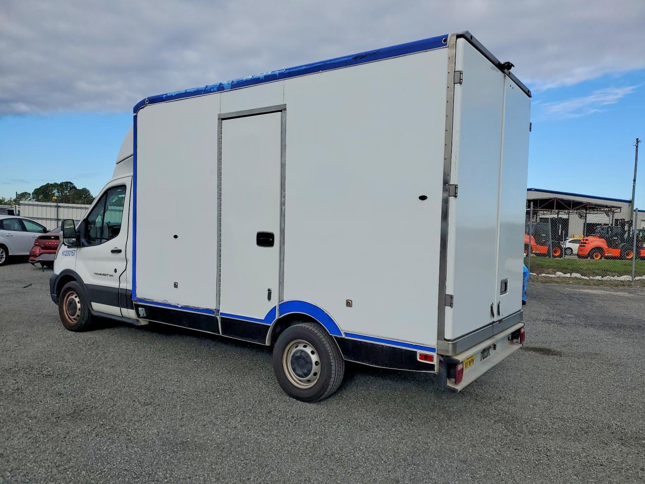 2020 Ford Transit Delivery Van - Image 2
