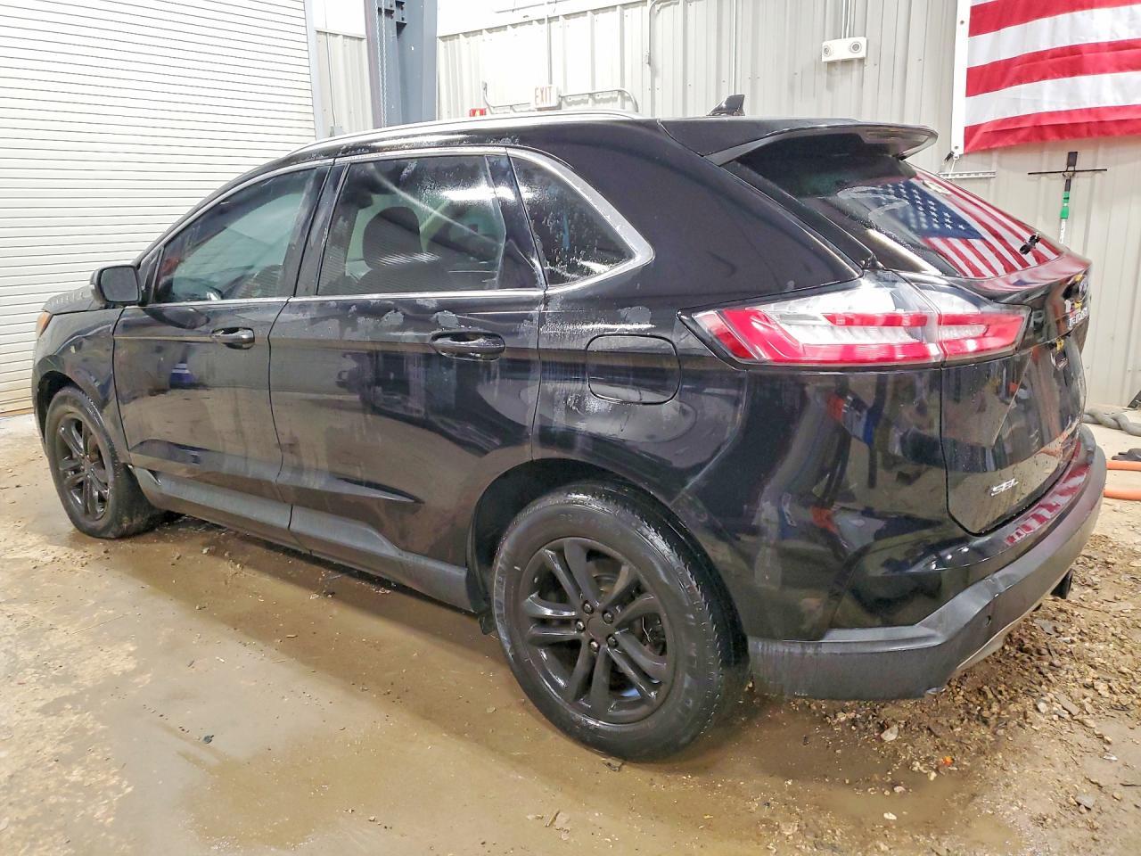 2019 Ford Edge Sel - Image 2
