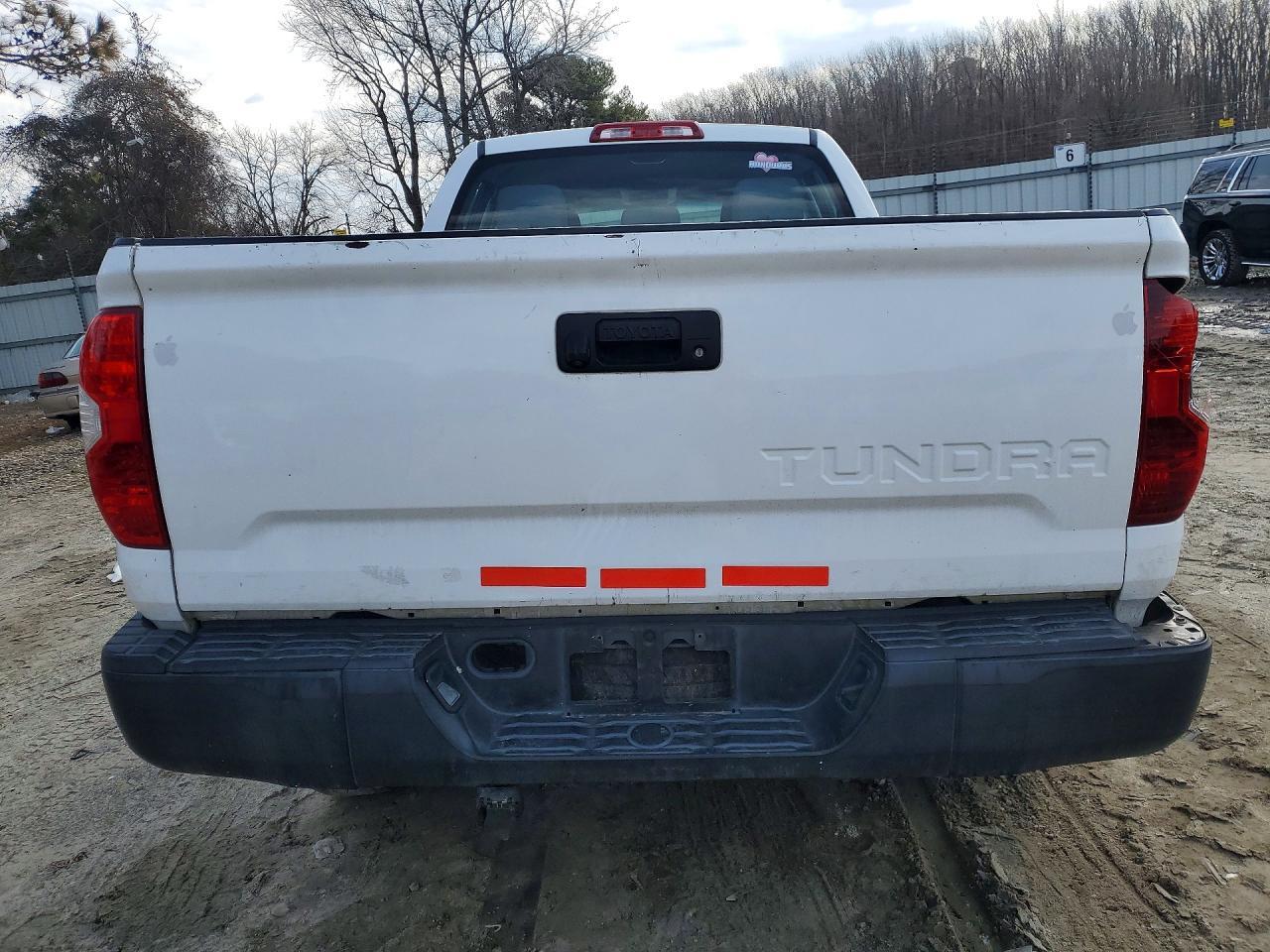 2014 Toyota Tundra Sr - Image 6