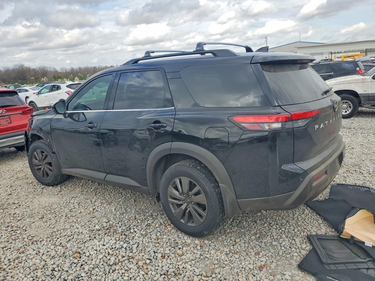 2024 Nissan Pathfinder Sv - Фото 2