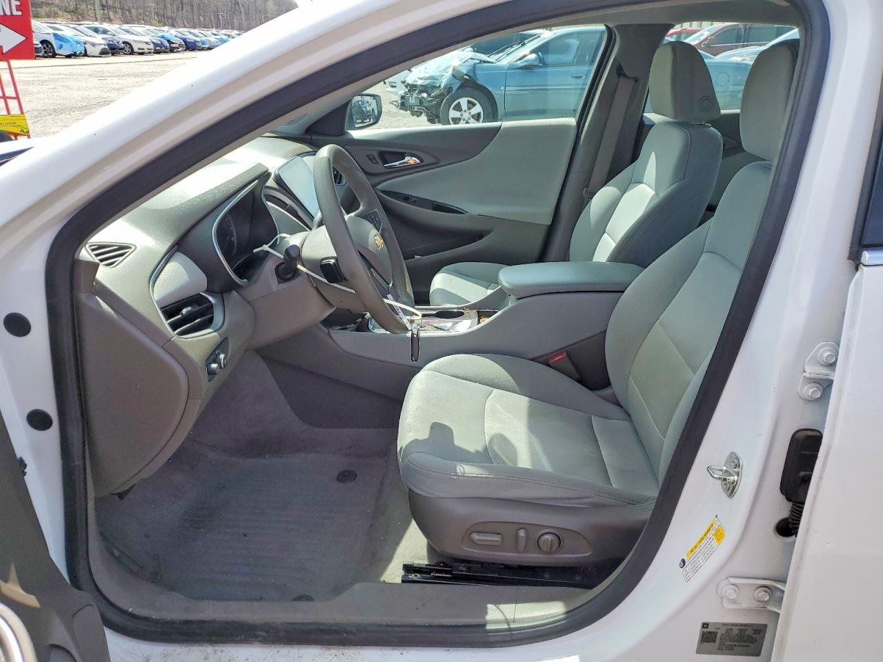 2020 Chevrolet Malibu Ls - Фото 7