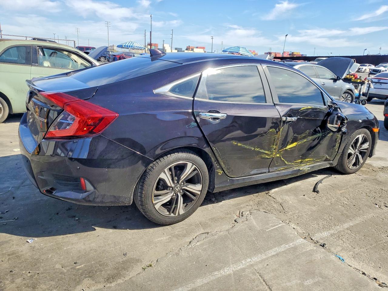 2017 Honda Civic Touring - Фото 3