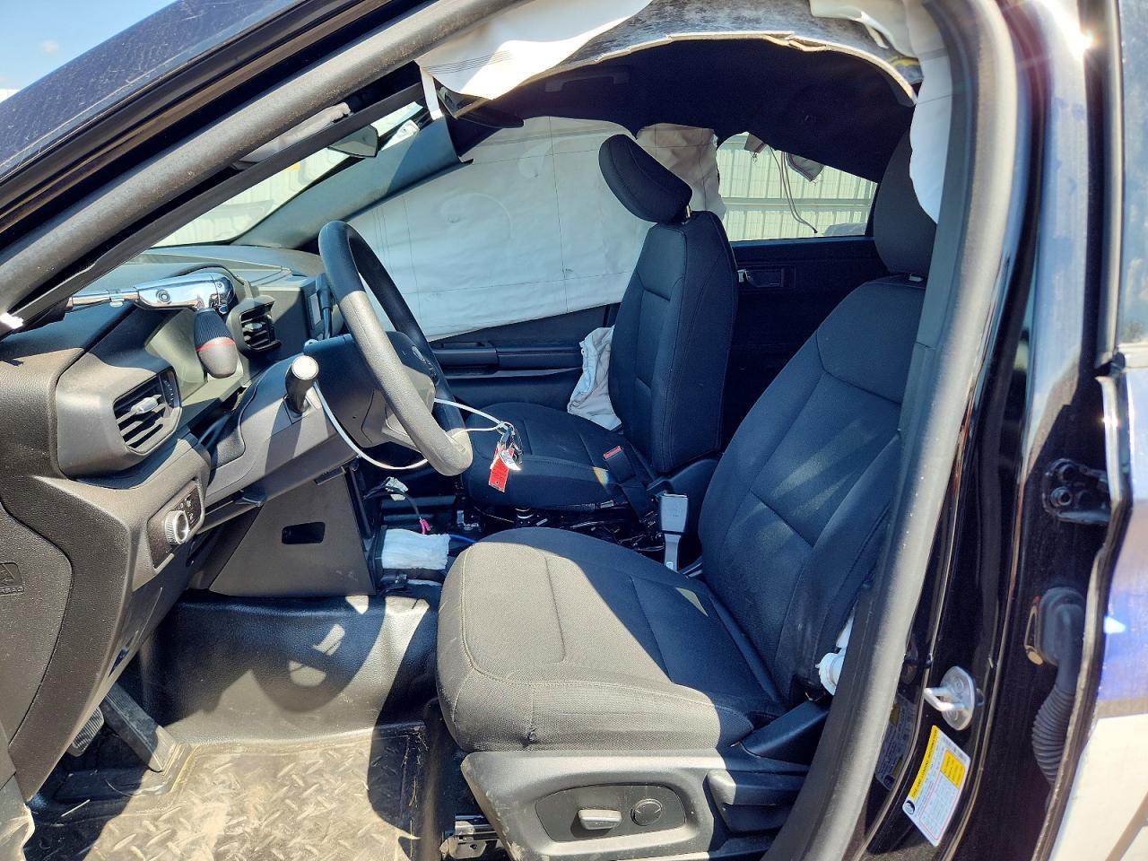 2023 Ford Explorer - Image 7