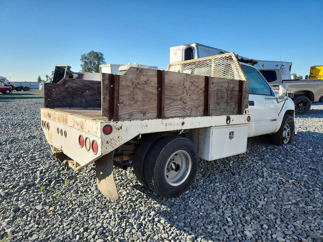 2000 Chevrolet Gmt-400 Flatbed Truck - Фото 3