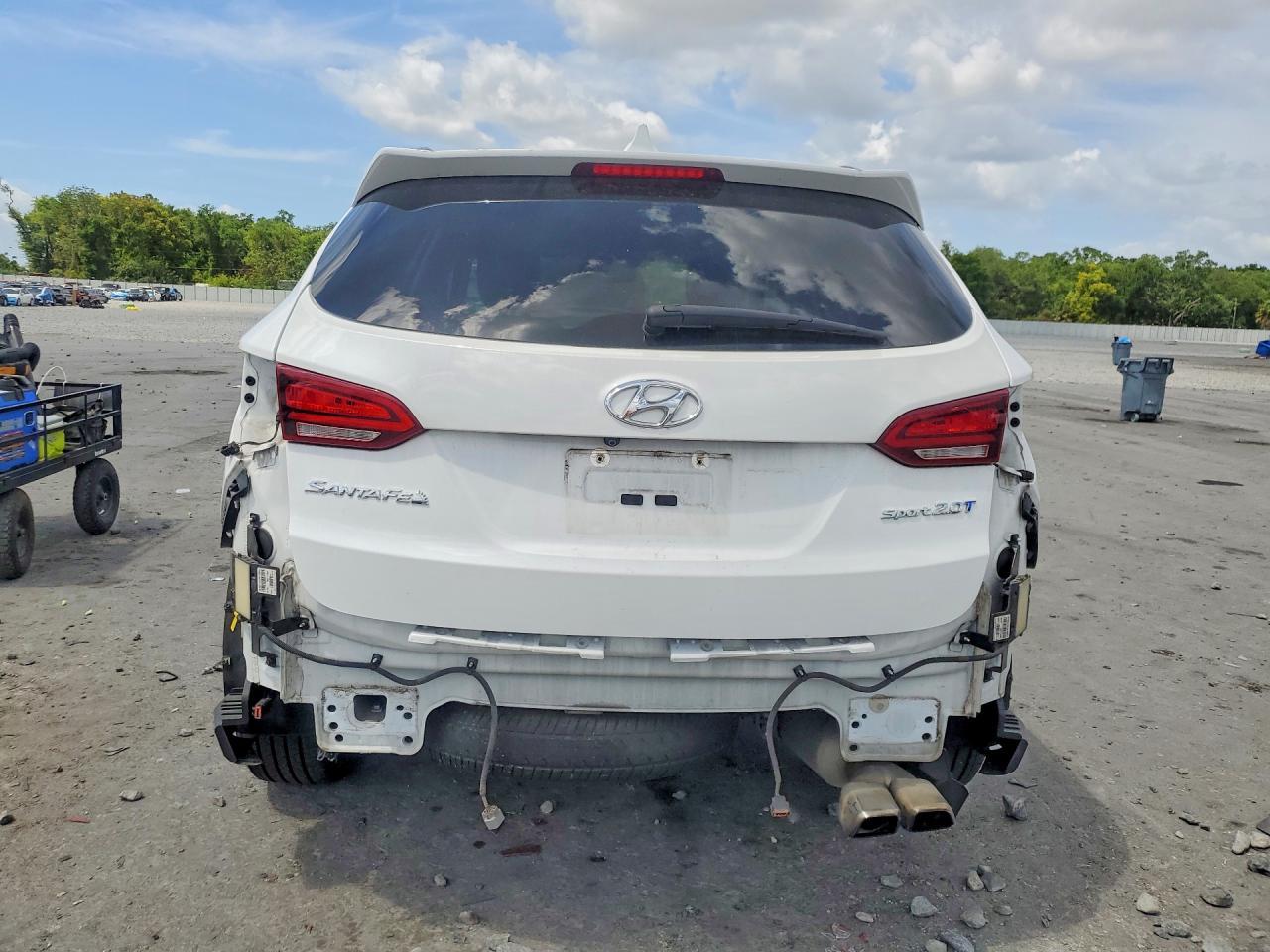2017 Hyundai Santa Fe Sport 2.0T - Фото 6