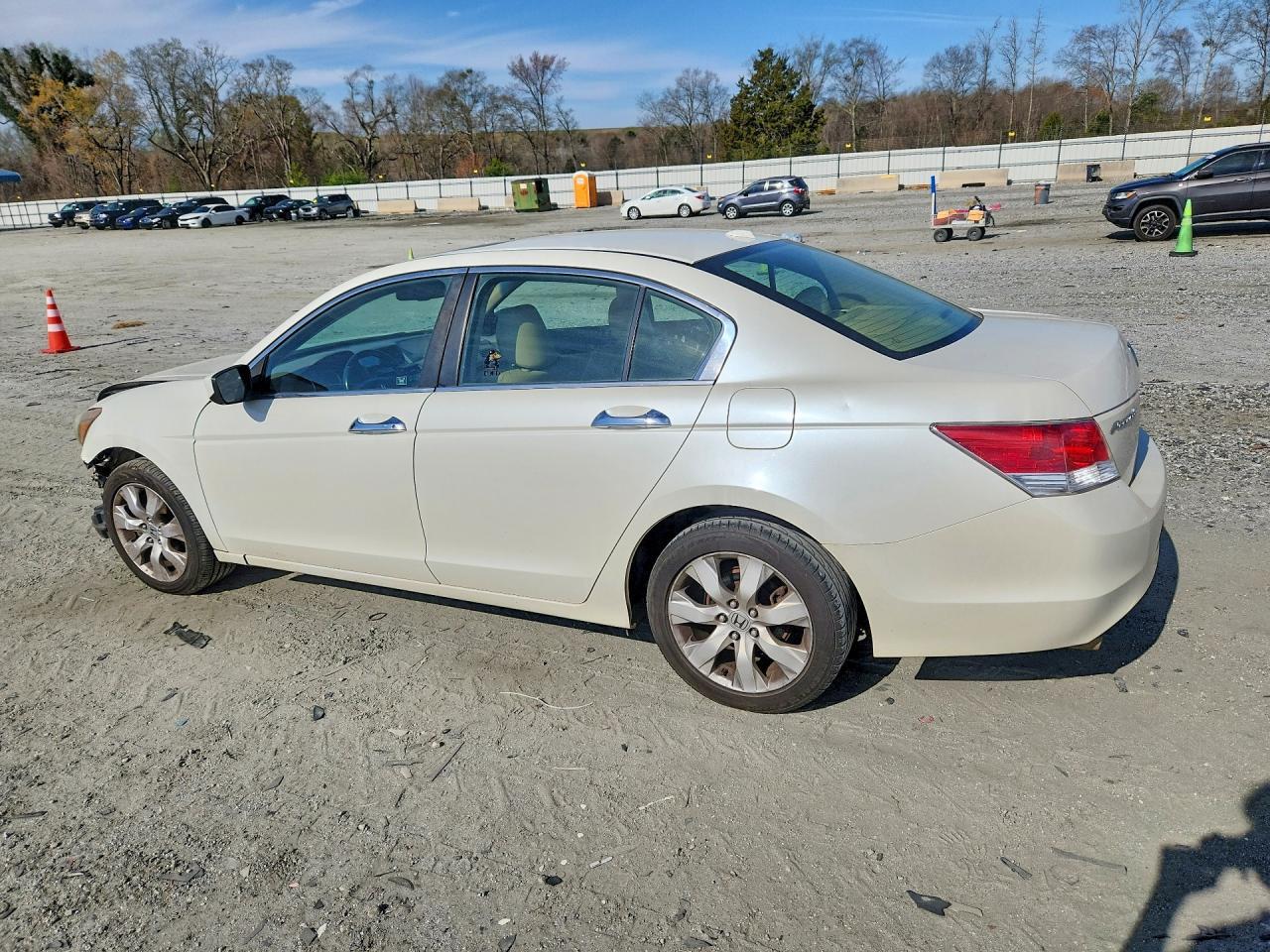 2010 Honda Accord - Image 2