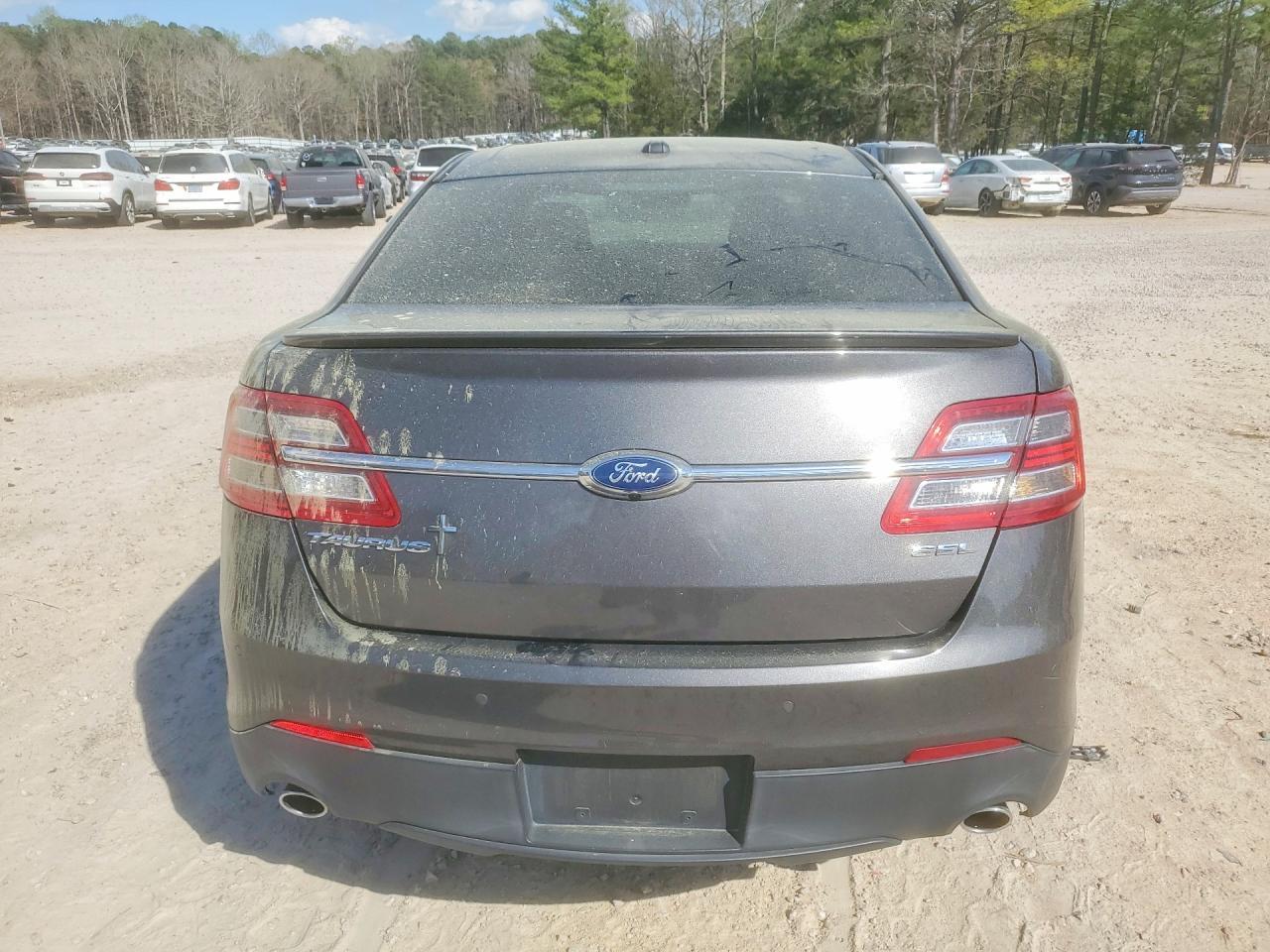 2015 Ford Taurus Sel - Фото 6