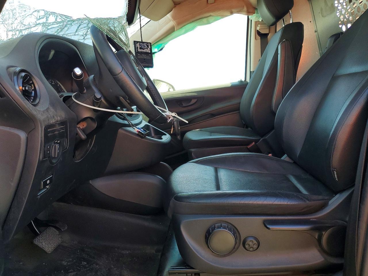 2022 Mercedes Benz Metris Delivery Van - Фото 7