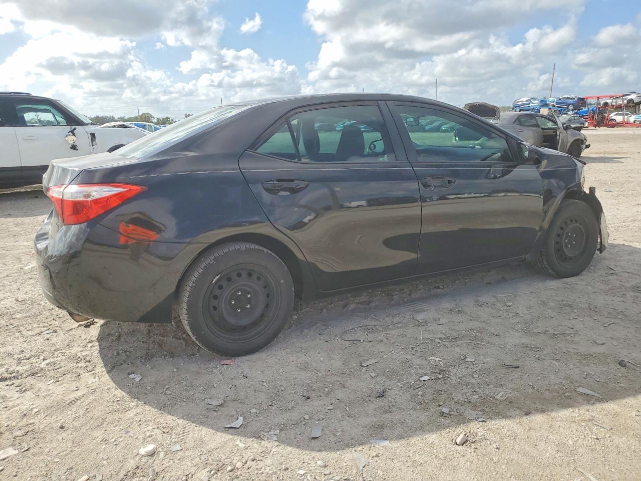 2016 Toyota Corolla Le - Image 3