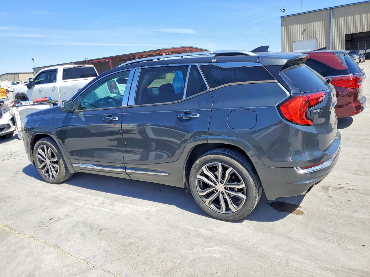 2018 GMC Terrain Denali - Фото 2