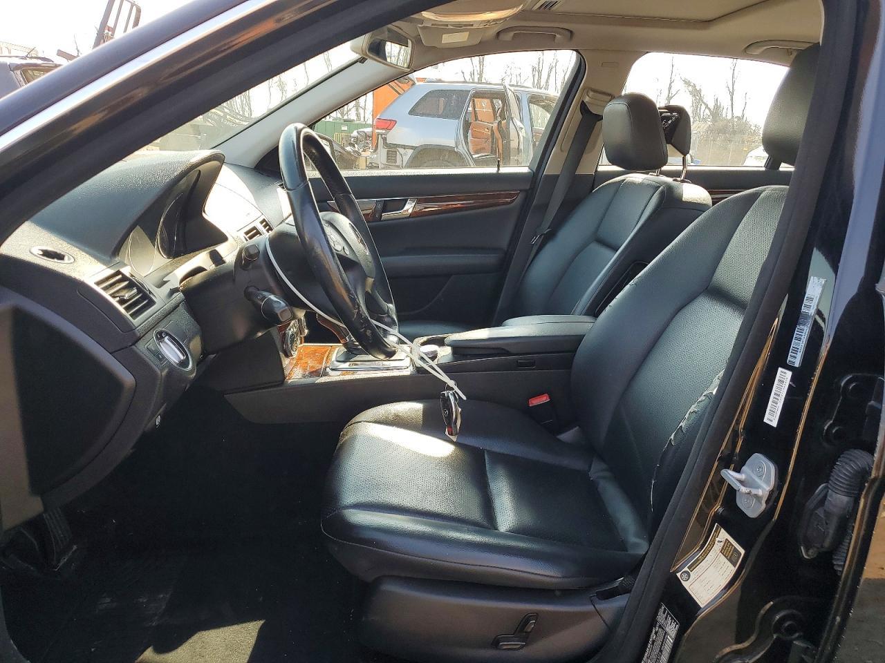 2011 Mercedes-Benz C 300 4Matic - Фото 7