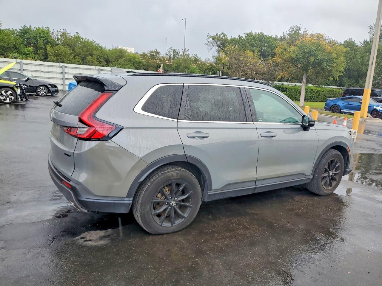 2023 Honda Cr-V Sport - Image 3