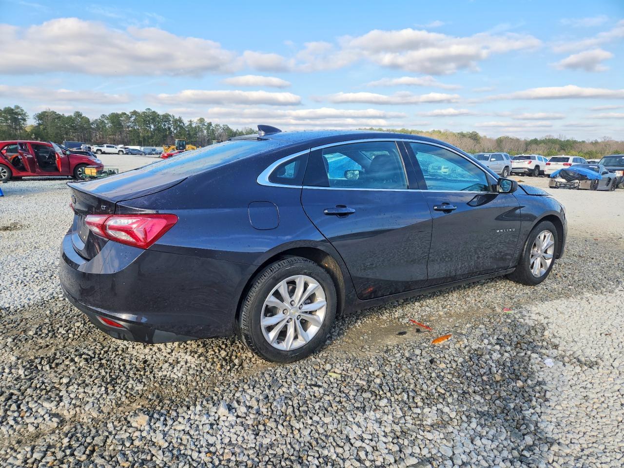 2022 Chevrolet Malibu Lt - Фото 3