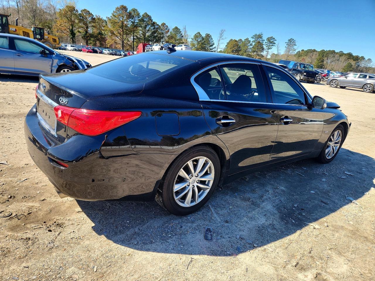 2016 Infiniti Q50 3.0T Premium - Image 3