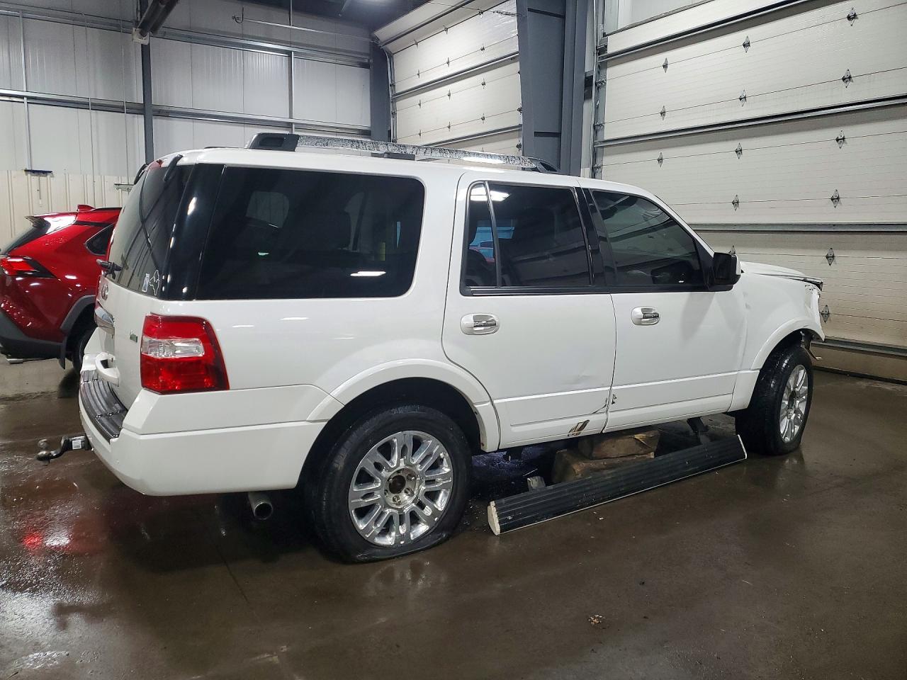 2011 Ford Expedition Limited - Image 3