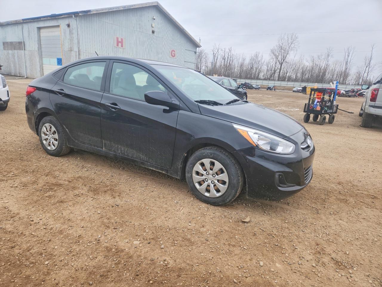 2017 Hyundai Accent Se - Фото 4
