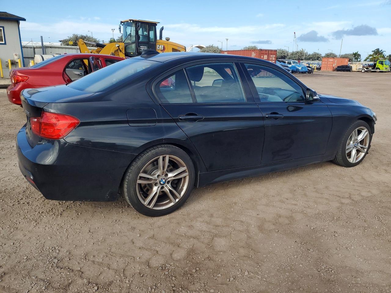 2015 BMW 328 I - Фото 3